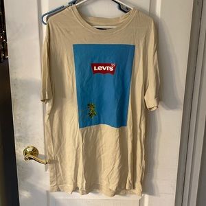 Levi’s T-shirt
